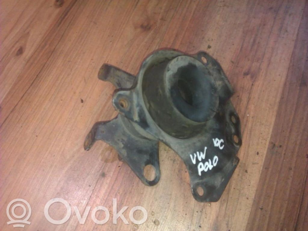 Volkswagen Polo III 6N 6N2 6NF Moottorin kiinnikekorvake
