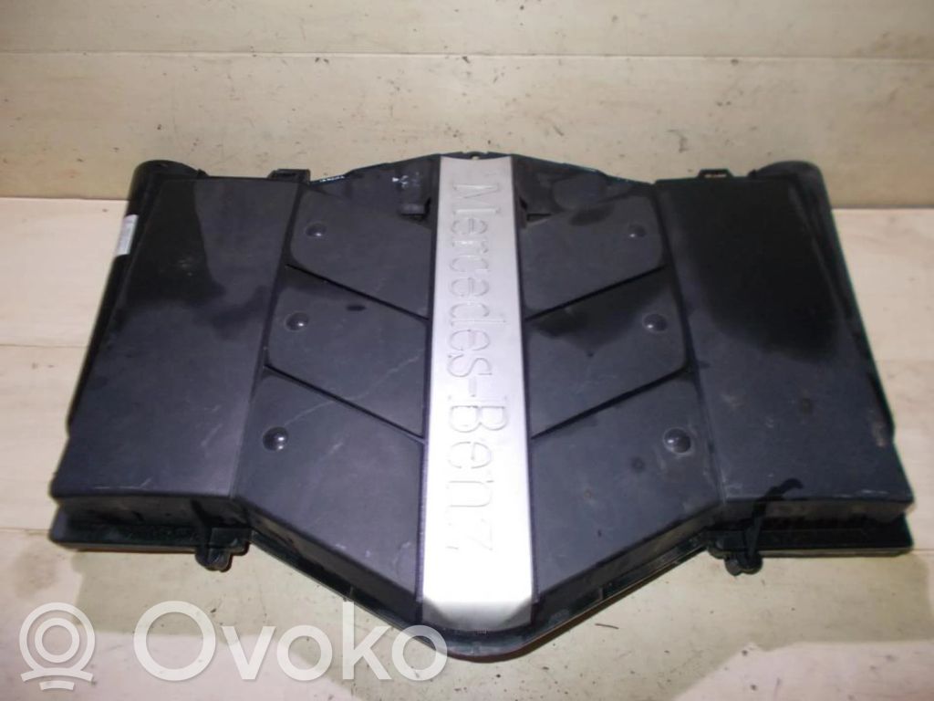 Mercedes-Benz C W203 Capac protecție motor