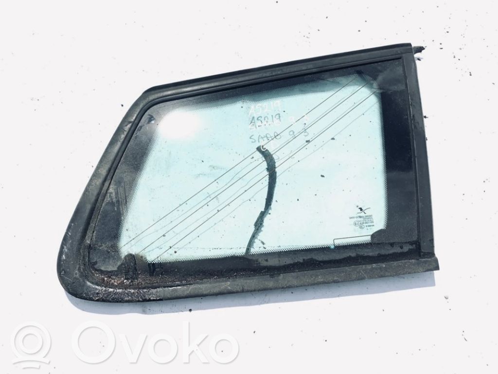 Rear side window
