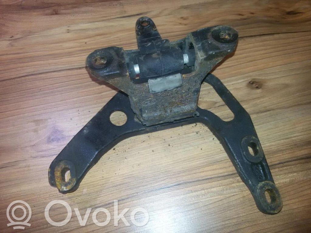 Ford Mondeo MK II Engine mount bracket 
