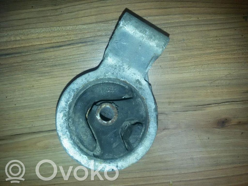 Engine mount bracket   3318027,3318027