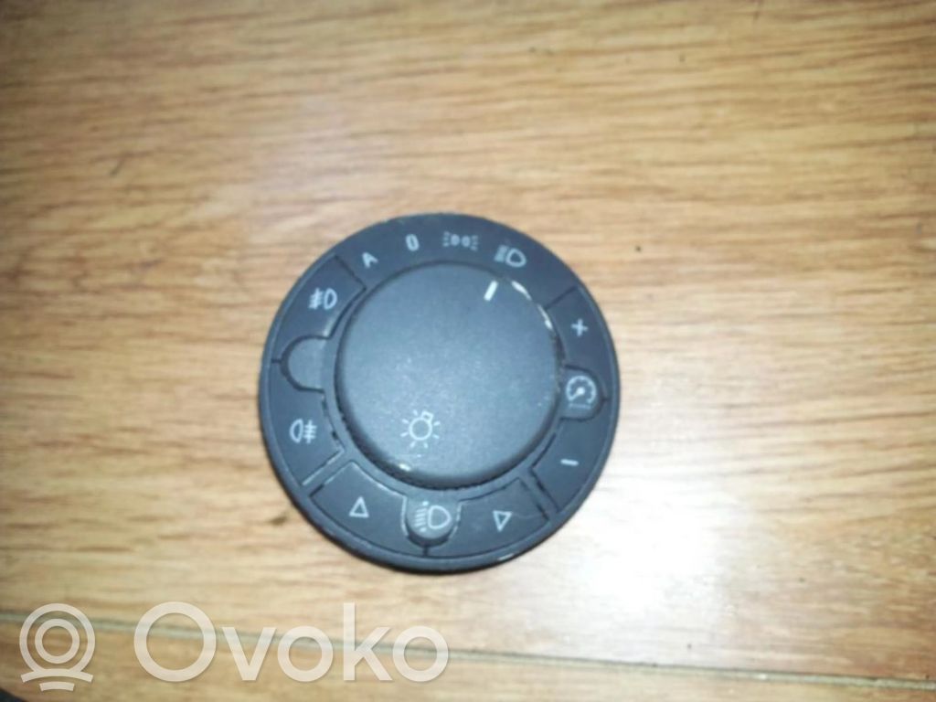Opel Corsa D Light switch 