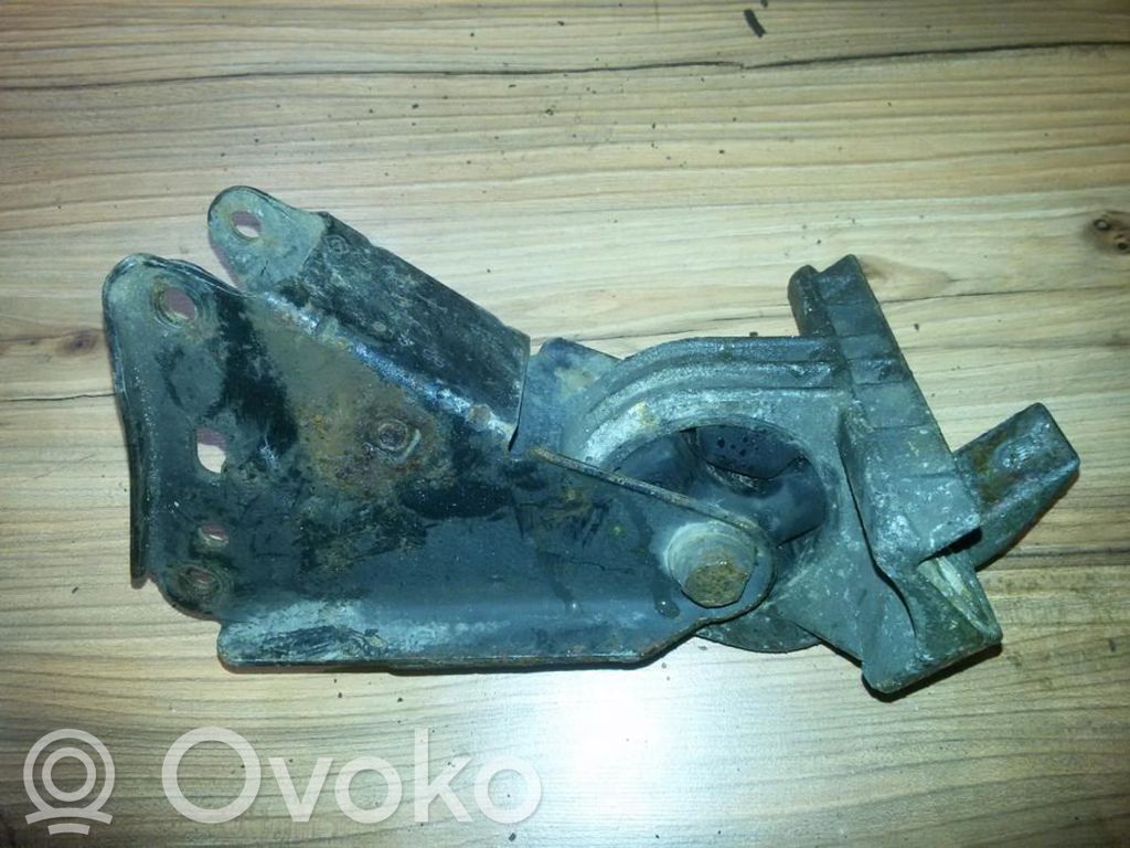 Renault Megane I Moottorin kiinnikekorvake 