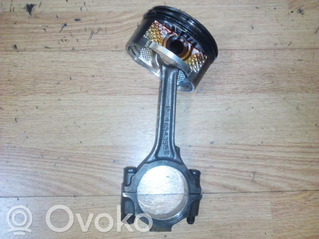 Chrysler Voyager Pistone con biella
