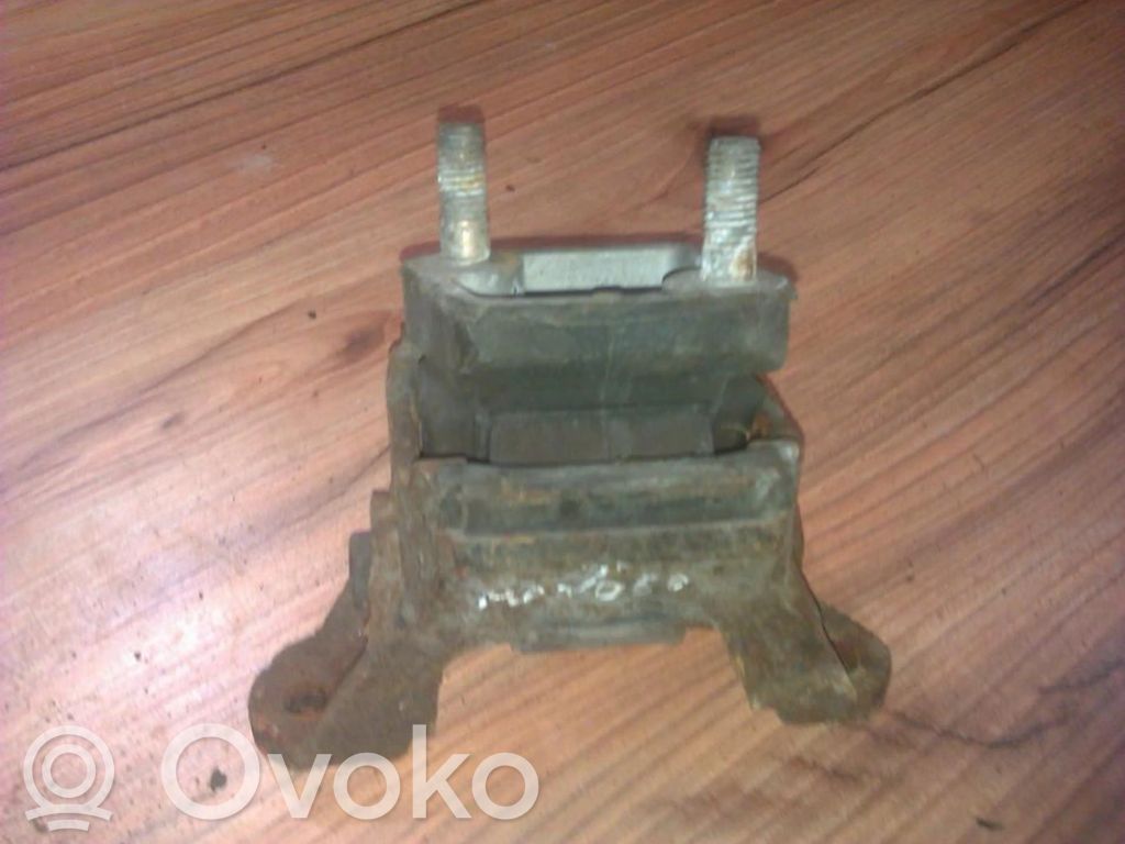 Ford Mondeo MK I Engine mount bracket 