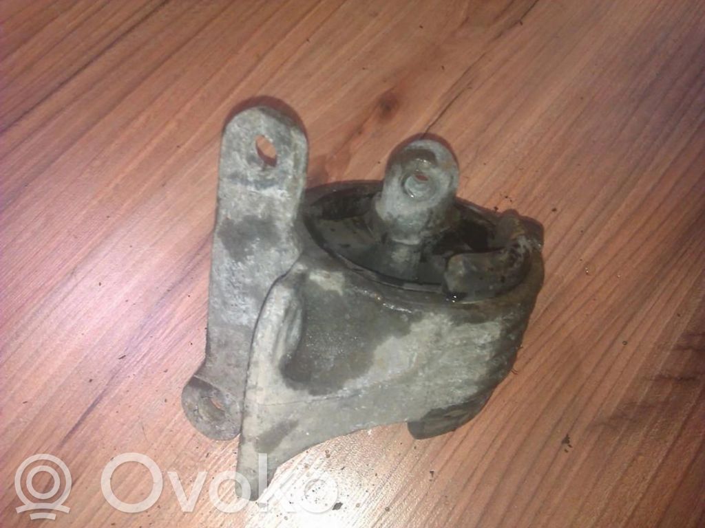 Engine mount bracket   96FB7M121AJ,96FB7M121AJ