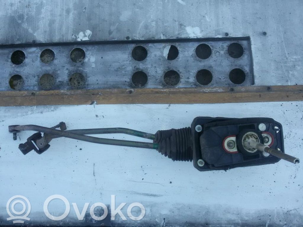 Audi A4 S4 B5 8D Asta della leva del cambio 