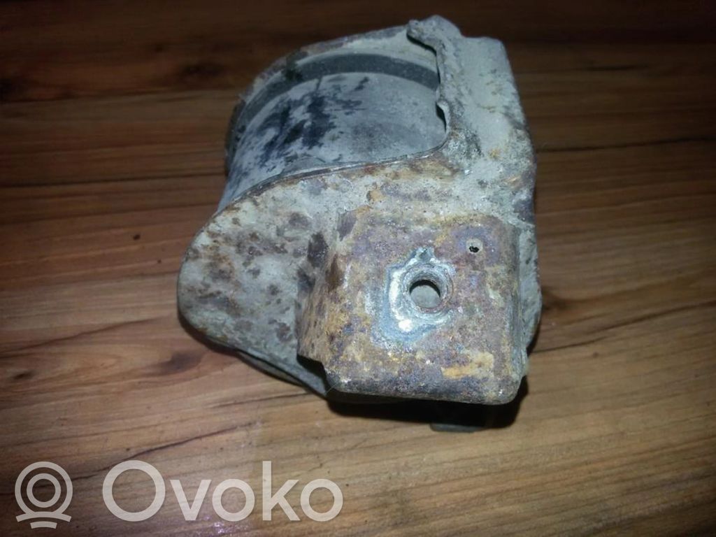 Soporte de montaje del motor