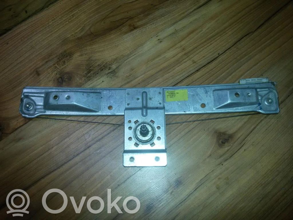 Regulador con motor de la ventanilla de la puerta corredera   13188504RH,13188504RH