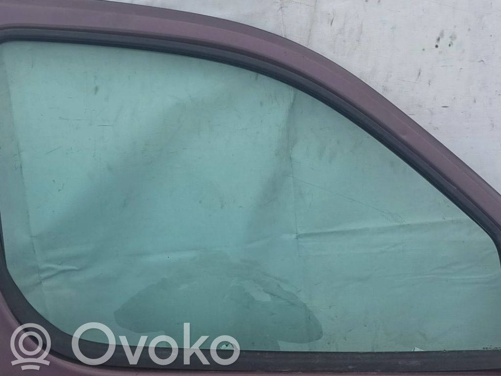 Citroen Berlingo Szyba drzwi przednich 