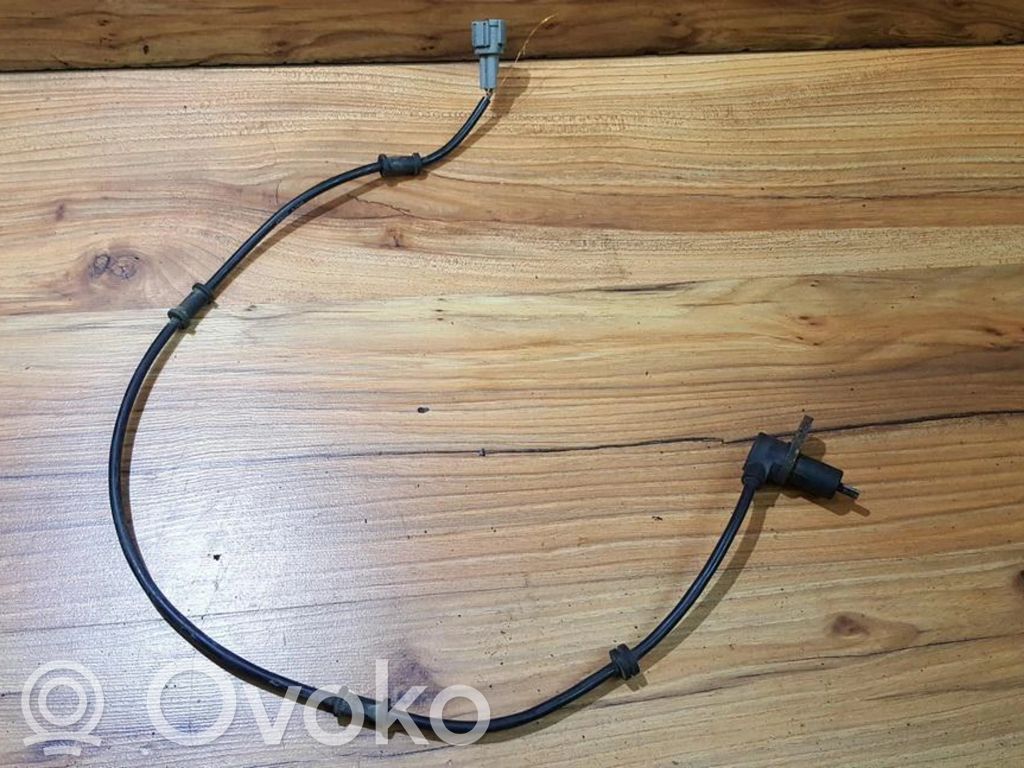 Nissan Primera Czujnik prędkości obrotowej koła ABS 
