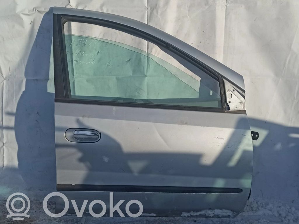 Nissan Almera Tino Ușă față 