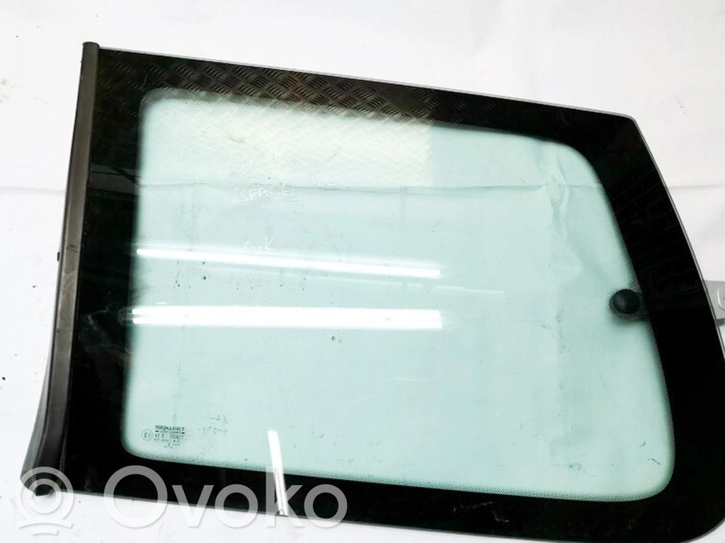 Rear side window
