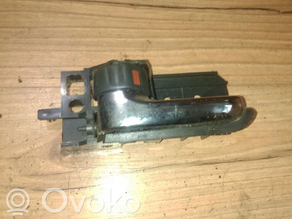 Toyota Avensis T250 Etuoven sisäkahva 