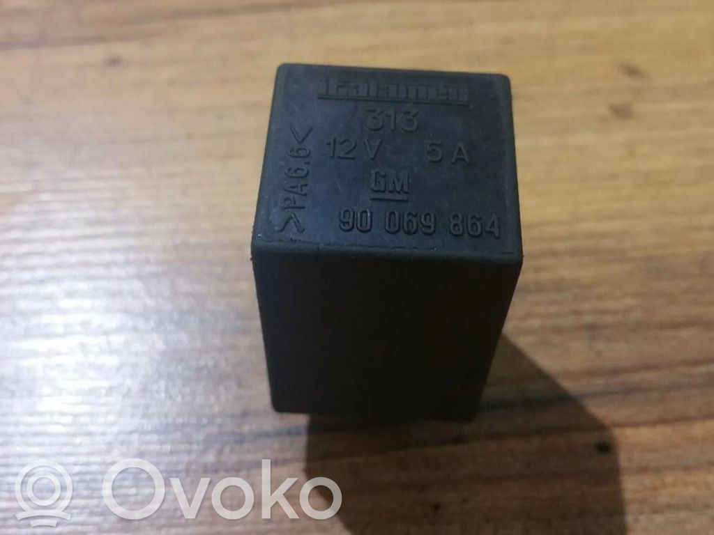 Alte relee   GM90069864,313,GM90069864