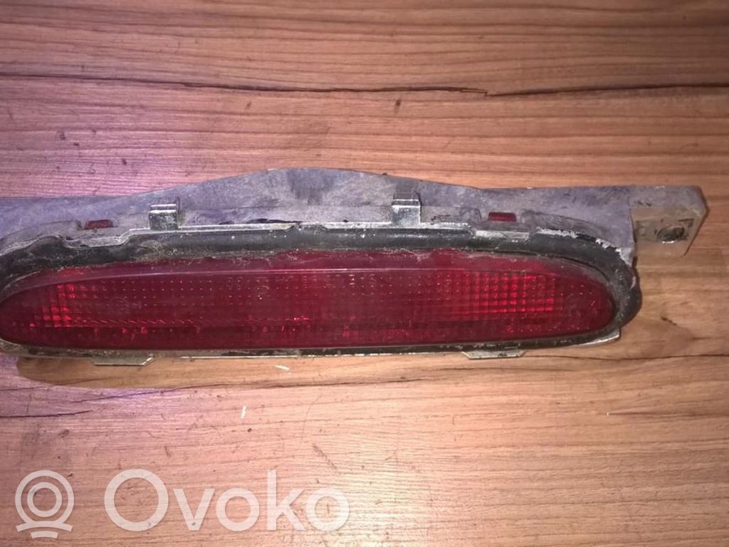 Chrysler Stratus Third/center stoplight 