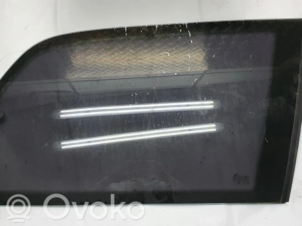 Rear side window