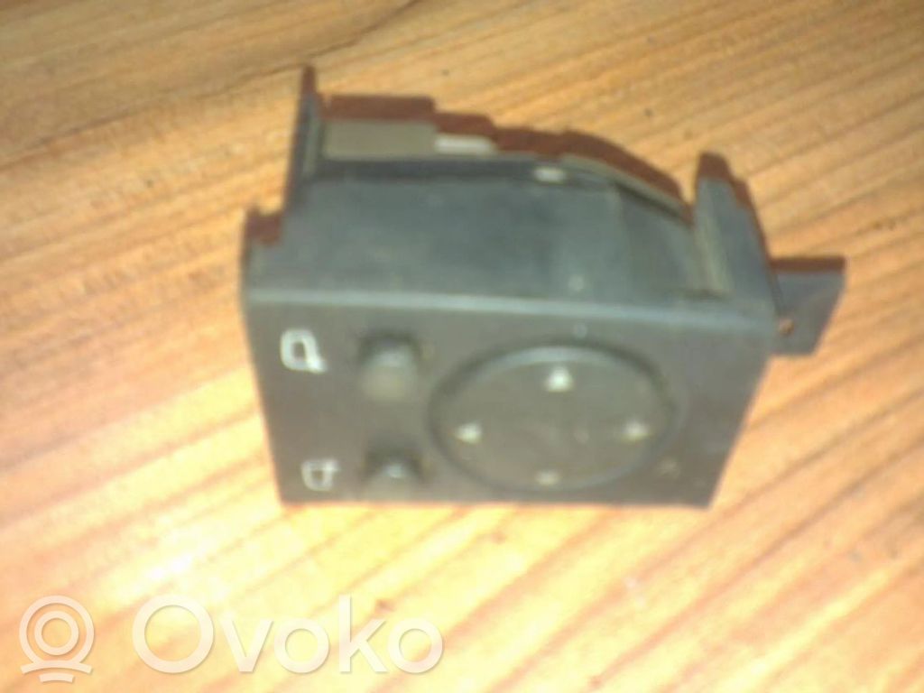 Audi A6 S6 C4 4A Comutator oglinzi laterale 