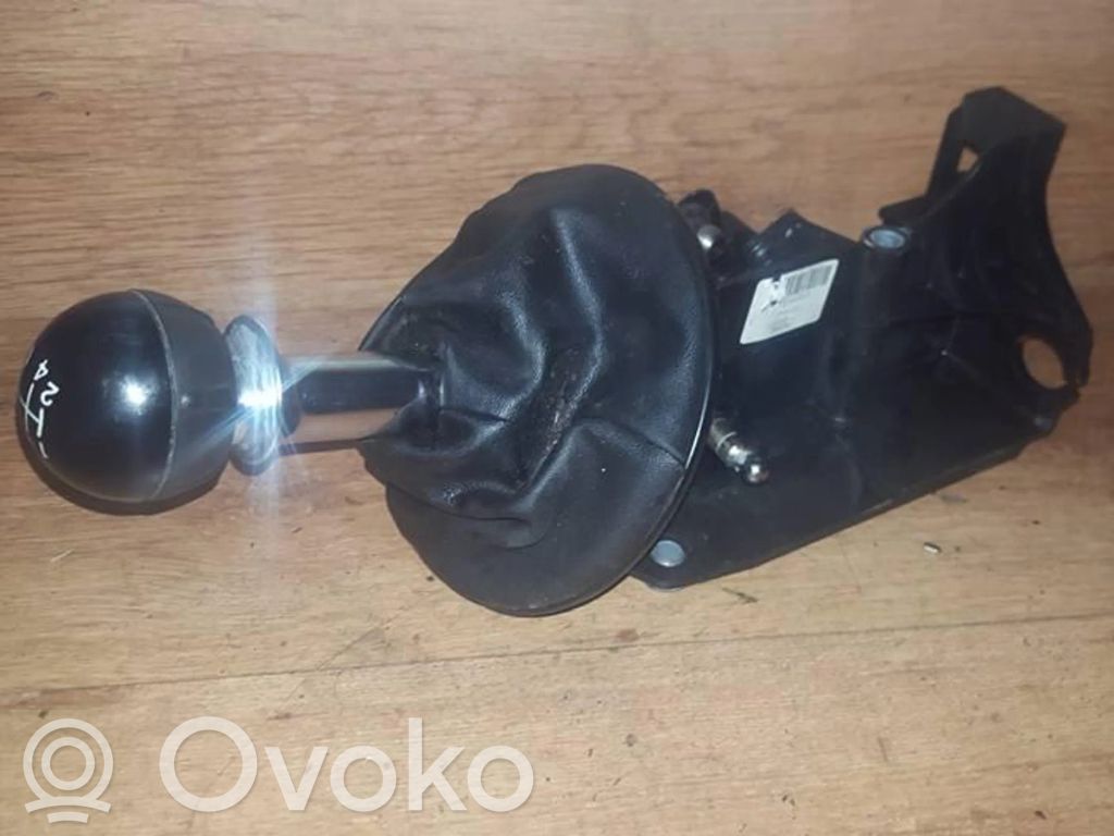 Fiat 500 Lewarek zmiany biegów / górny 