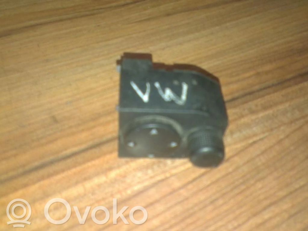 Sivupeilin kytkin   8D0959565A,8D0959565A