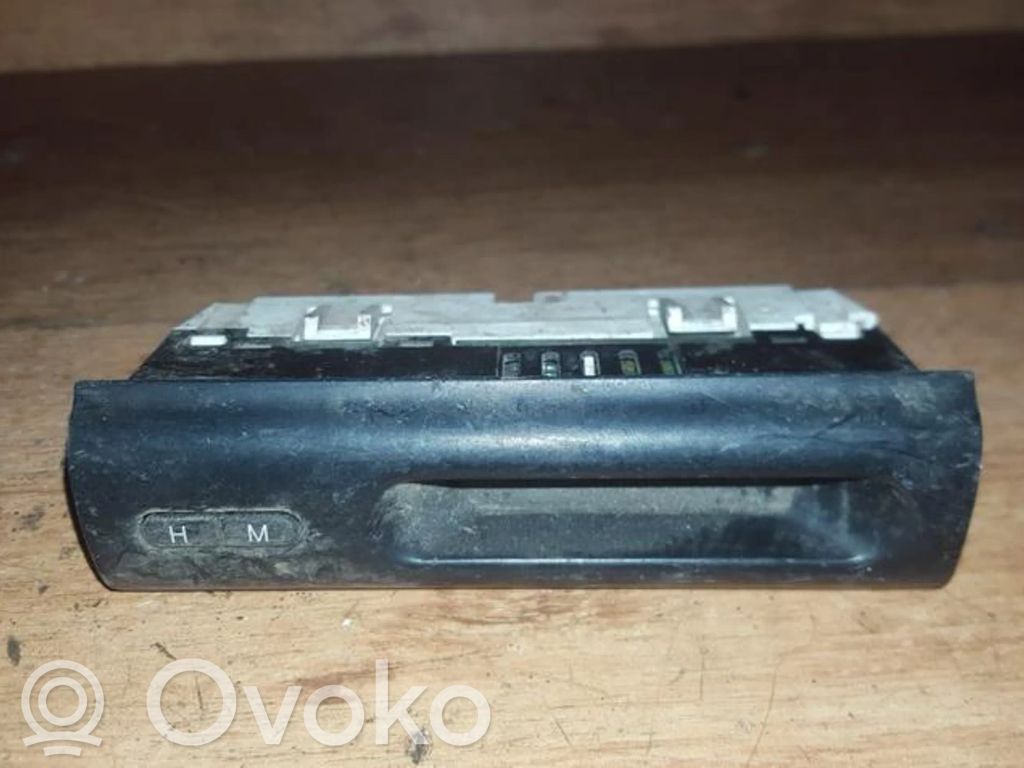 Ford Mondeo MK I Monitori/näyttö/pieni näyttö 