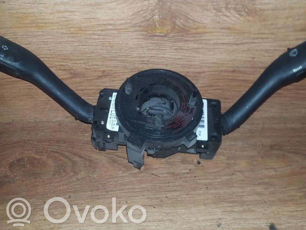 Volkswagen PASSAT B5 Bague collectrice/contacteur tournant airbag (bague SRS) 