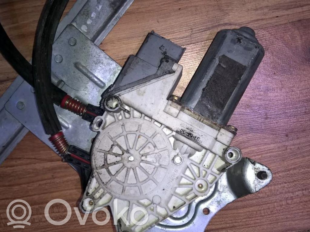 Citroen Xsara Picasso Silnik regulatora szyby drzwi przednich 