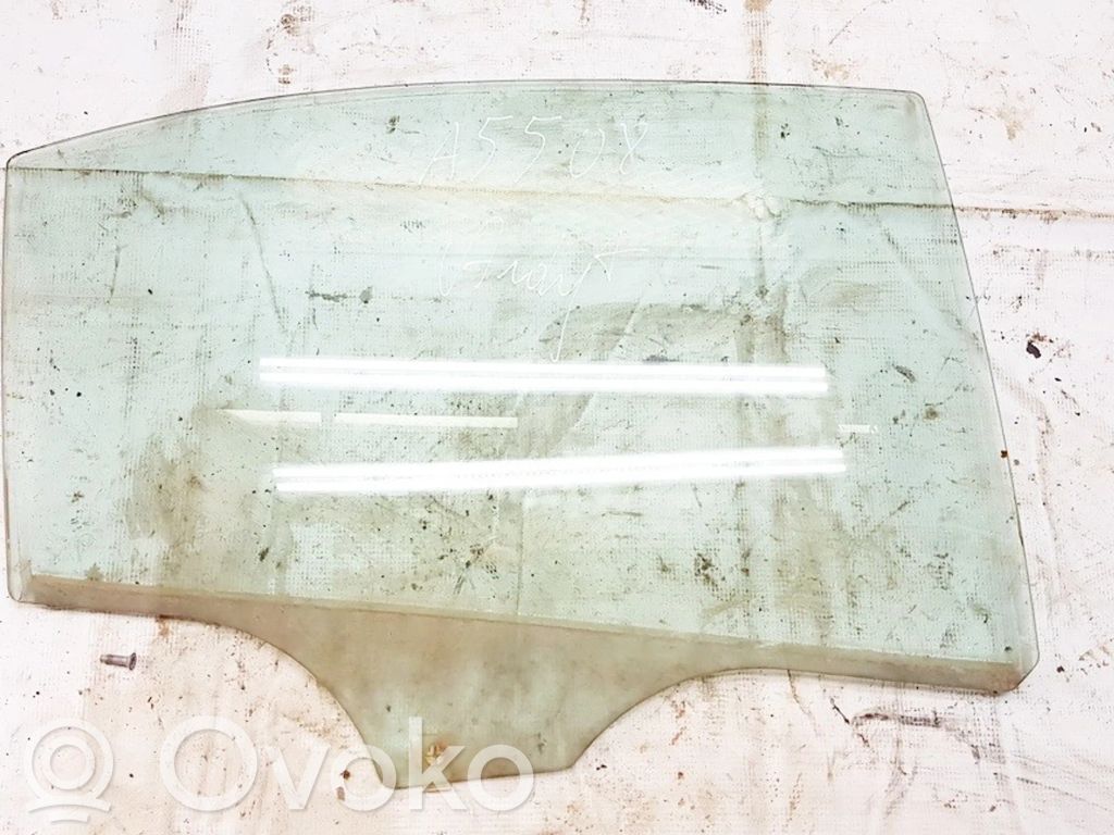 Luna de la puerta trasera