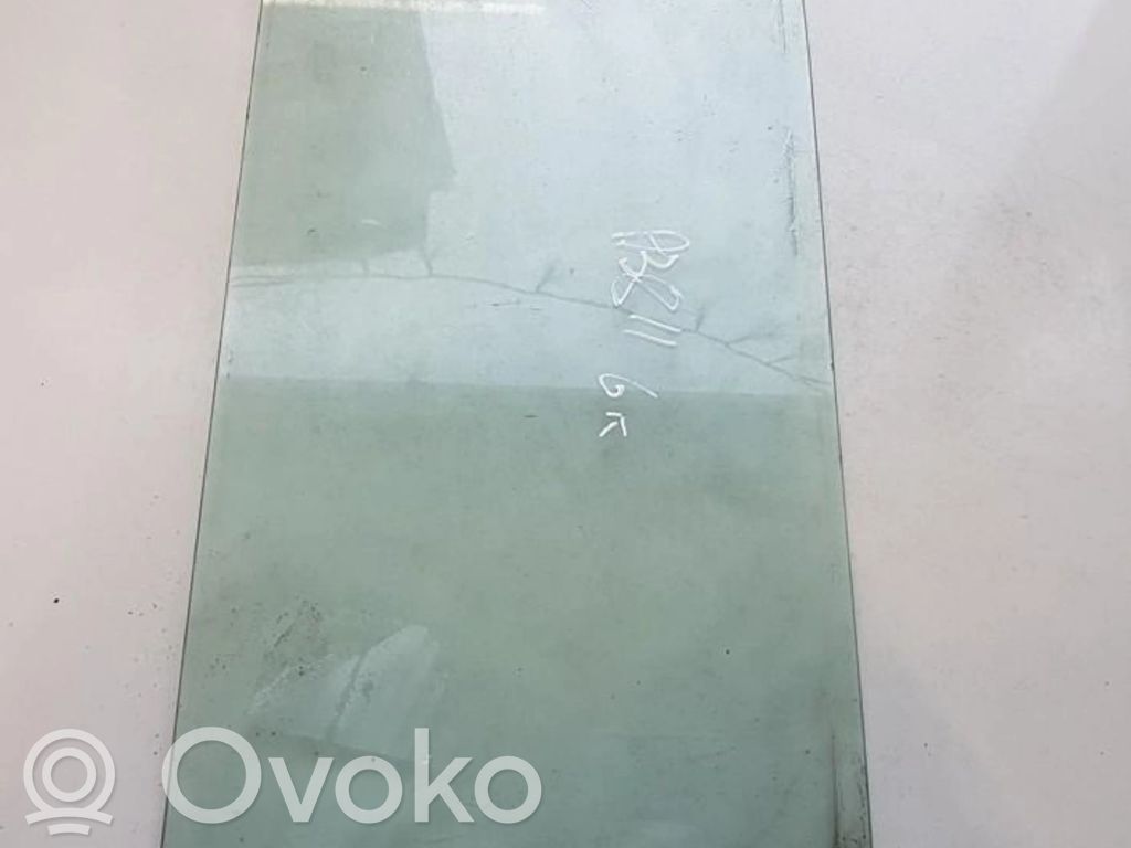 Rear vent window glass