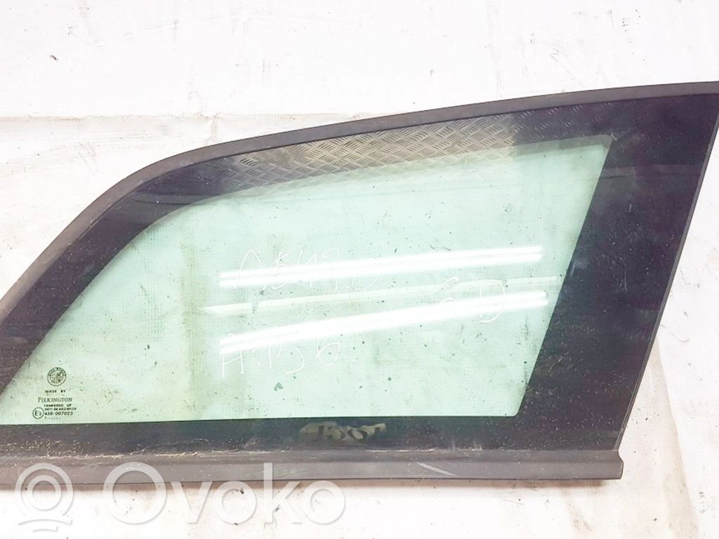 Rear side window