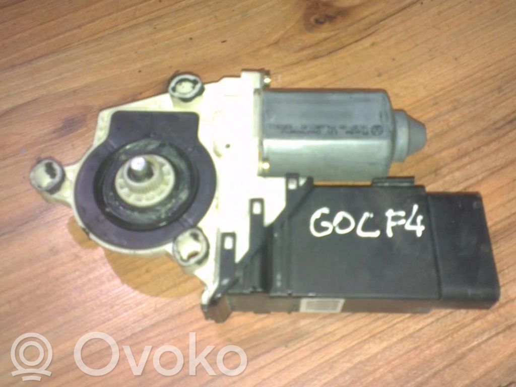 Volkswagen Golf IV Fensterhebermotor Tür vorne
