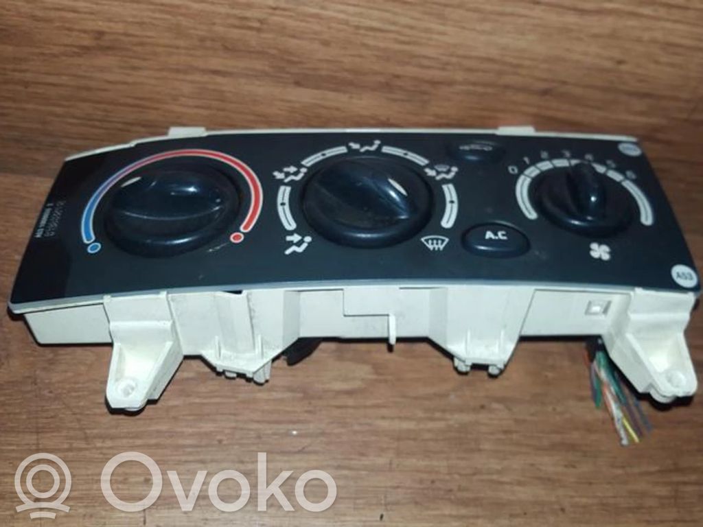 Panel klimatyzacji   651947U,100886,100886,651947U