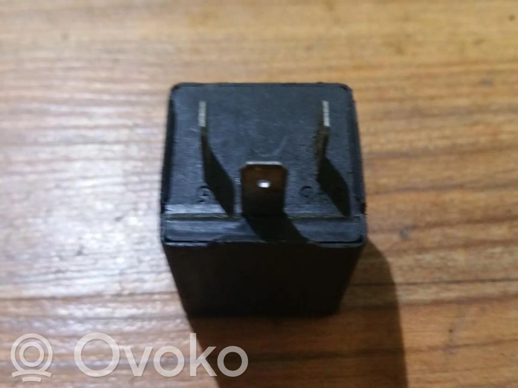 Opel Corsa B Otros relés 