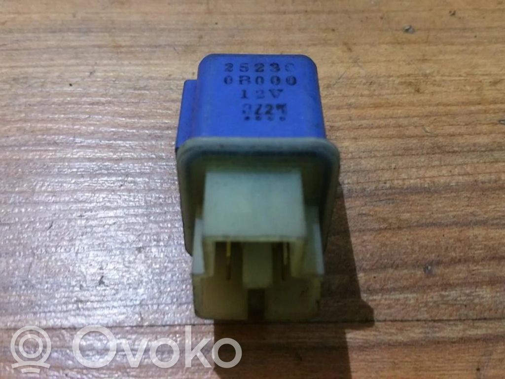 Nissan Primera Altri relè 