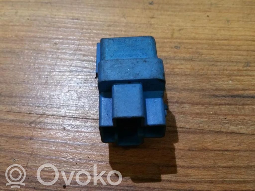 Nissan Micra Alte relee 