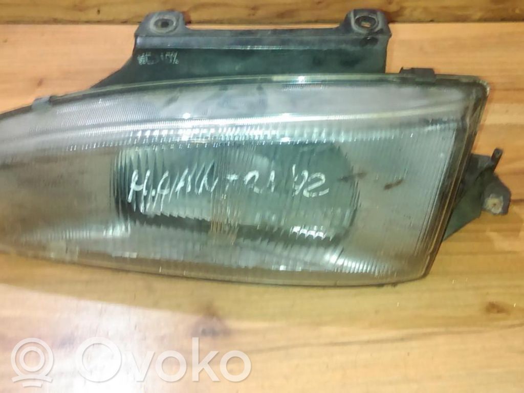 Hyundai Lantra I Phare frontale 