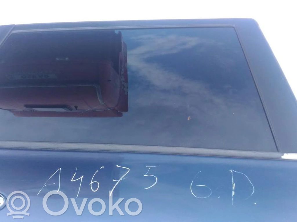 Honda FR-V Vetro del finestrino della portiera posteriore 