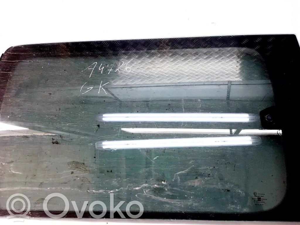 Takaoven ikkunalasi