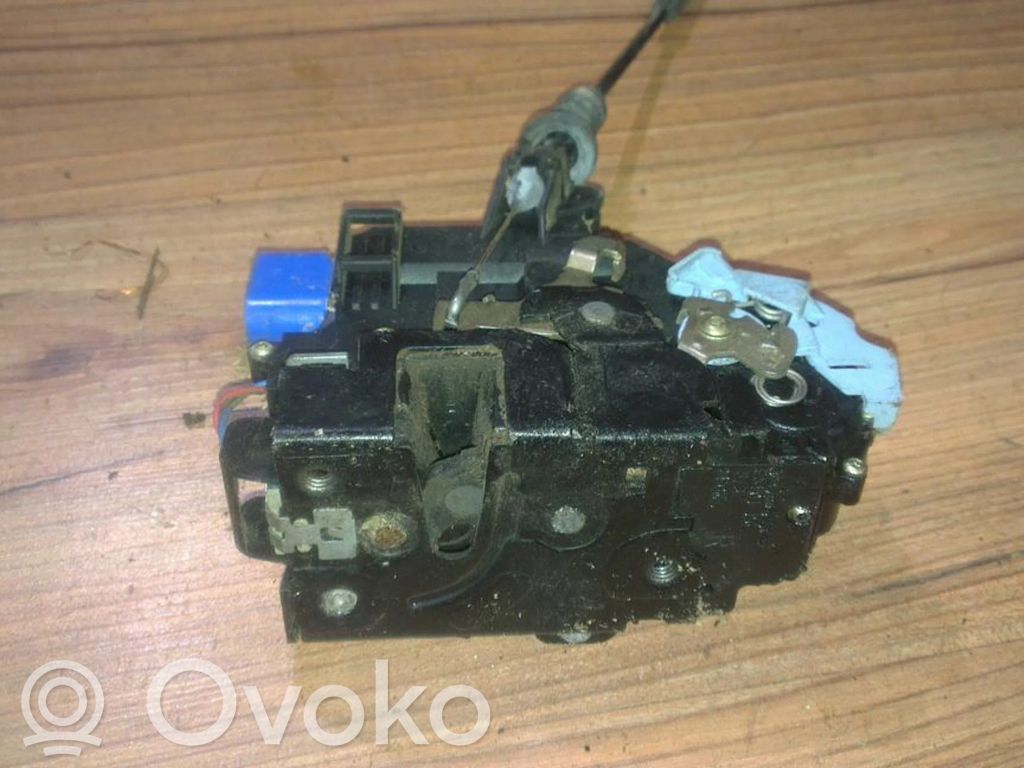 Volkswagen Polo IV 9N3 Încuietoare ușă față