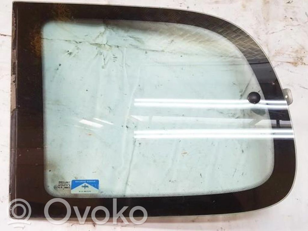Vidrio lateral trasero
