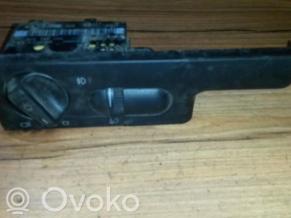 Volkswagen Golf III Interruptor de luz 