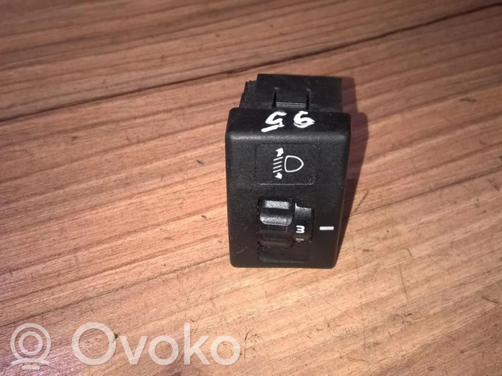 Alfa Romeo 155 Headlight level height control switch 