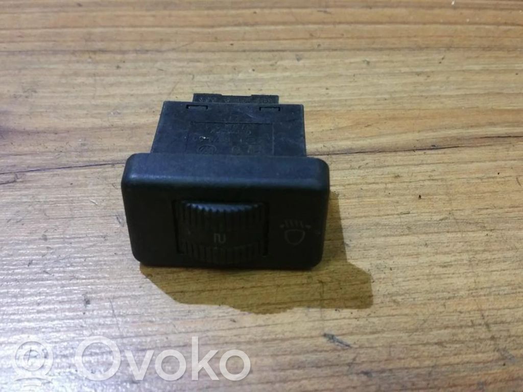 Headlight level height control switch   357941333,357941333