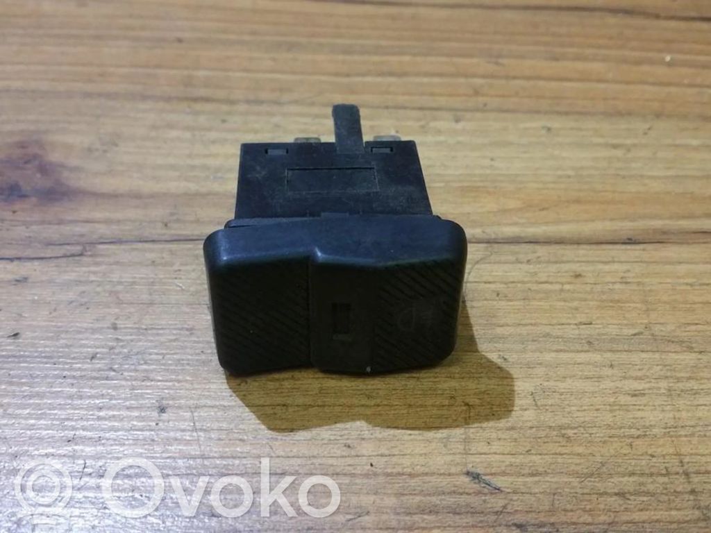 Volkswagen Vento Comutator încălzire parbriz/lunetă 