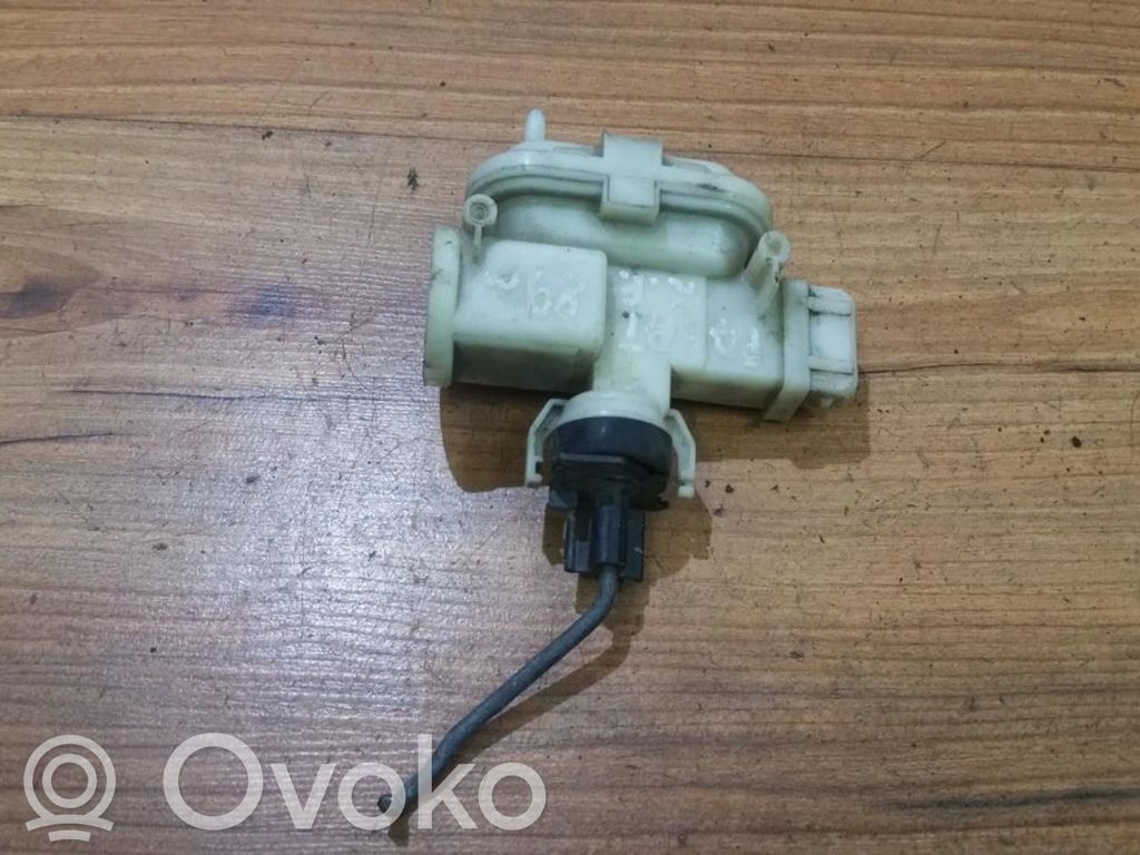 Volkswagen PASSAT B4 Pompka centralnego zamka
