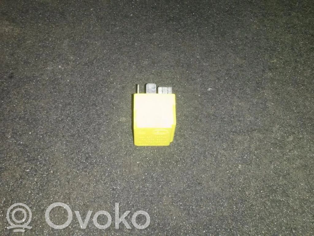 Opel Astra H Alte relee 