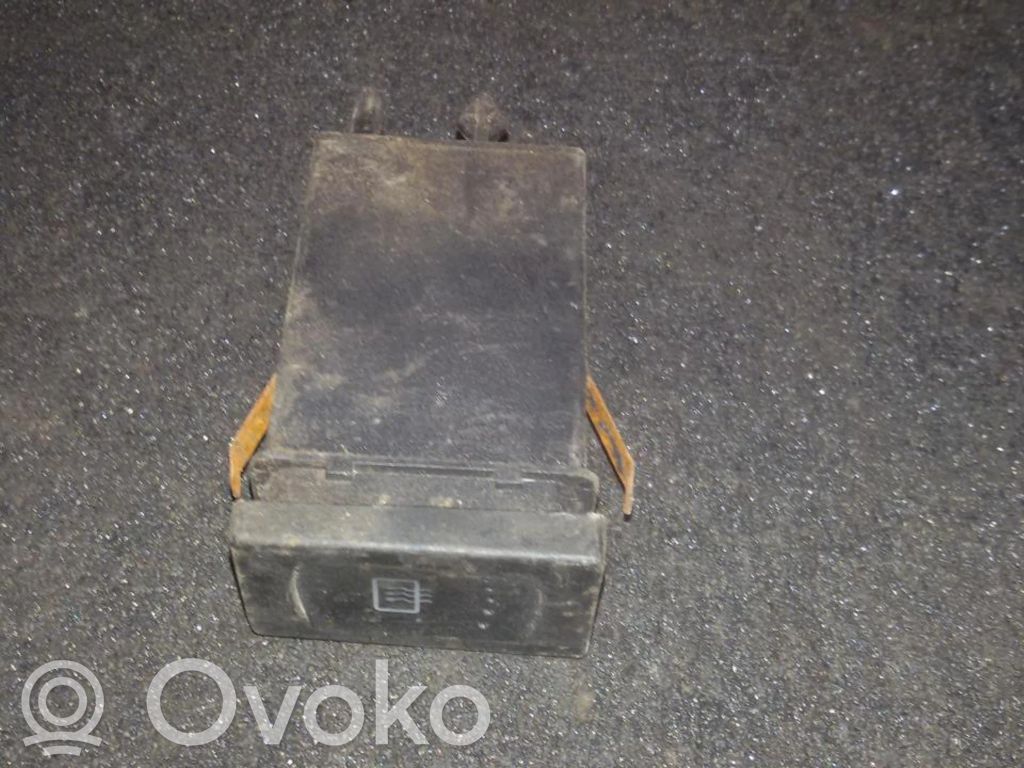 Volkswagen PASSAT B5 Comutator încălzire parbriz/lunetă