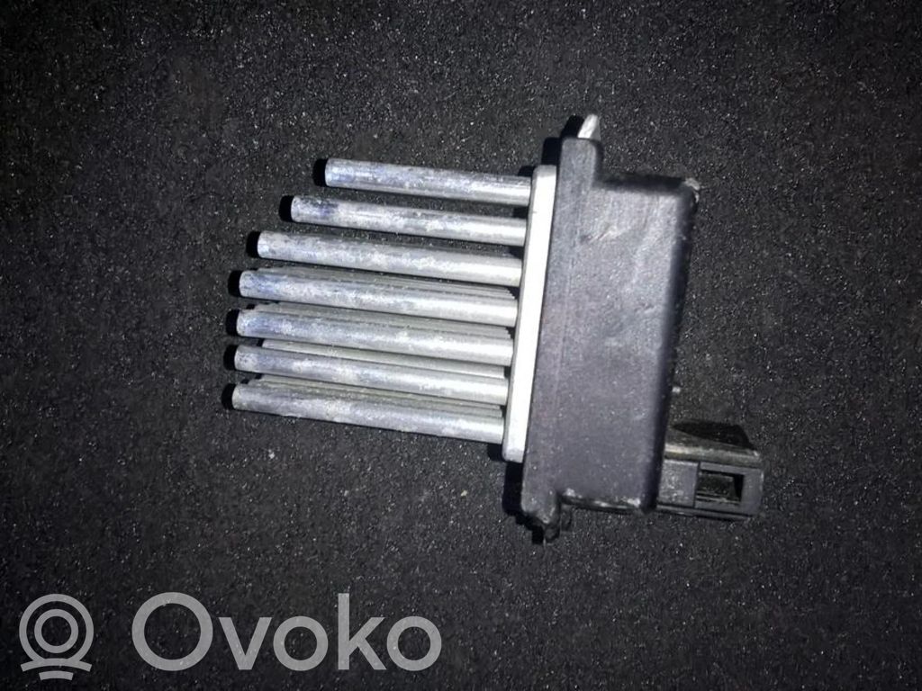 Audi A6 S6 C5 4B Rezystor / Opornik dmuchawy nawiewu 
