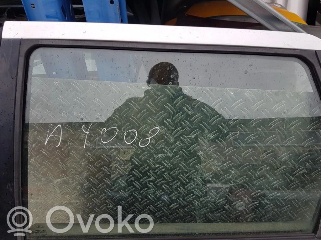 Pagrindinis galinių durų stiklas