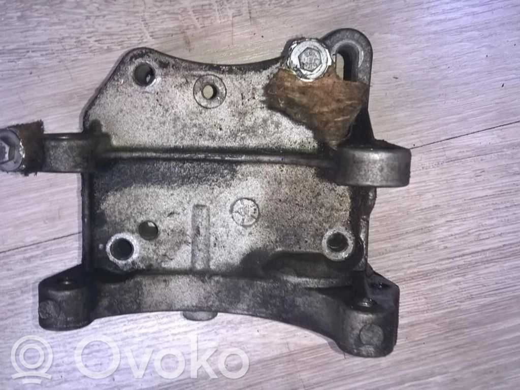 Peugeot 307 Suport motor 